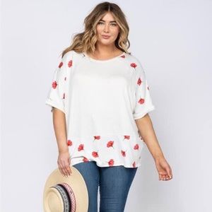 New Women’s Plus Size 1X Oversized Top Ivory White With Red Poppy Flowers